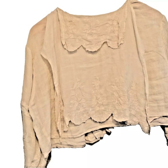 Magnolia Pearl Cream Embroidered Women's Top - Picture 3 of 4